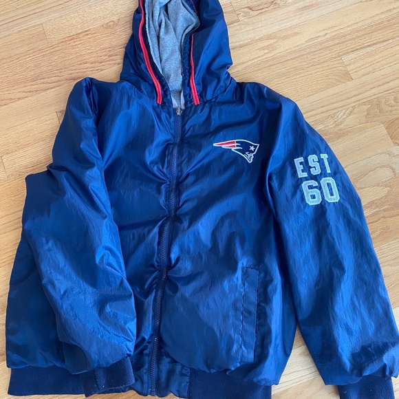 New England Patriots Reversible Hooded Windbreaker - Picture 3 of 6